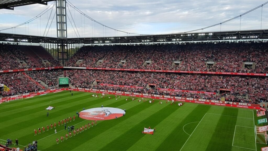 Download gratis een jaarrekening FC Twente in PDF